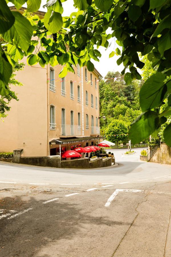 Logis Hotel De La Paix Saint-Nectaire Exteriér fotografie