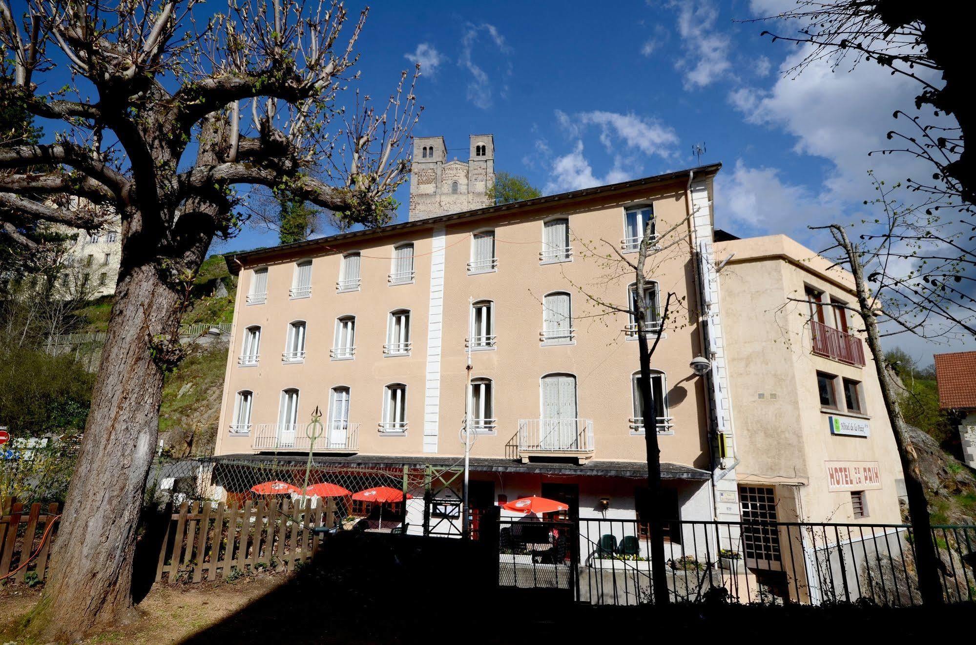 Logis Hotel De La Paix Saint-Nectaire Exteriér fotografie